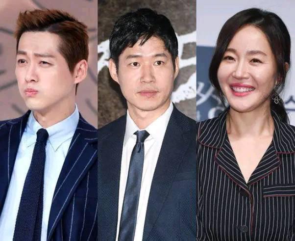 43岁严智苑官宣离婚与圈外老公难逃7年之痒