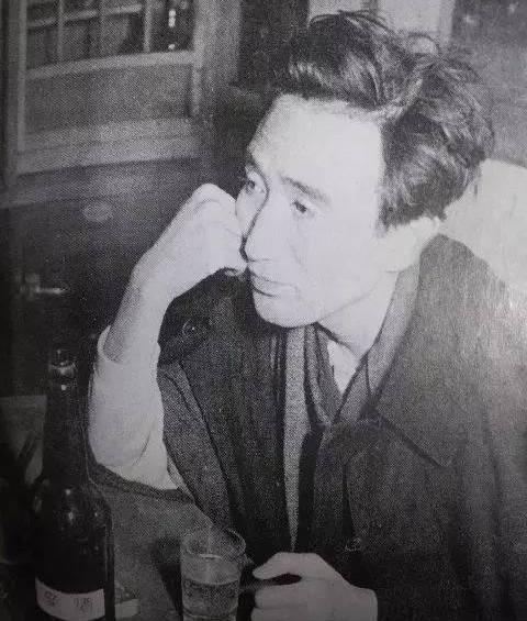 之所以说是绝笔,是因为写完这本书之后,他就和情人山崎富荣在玉川上水