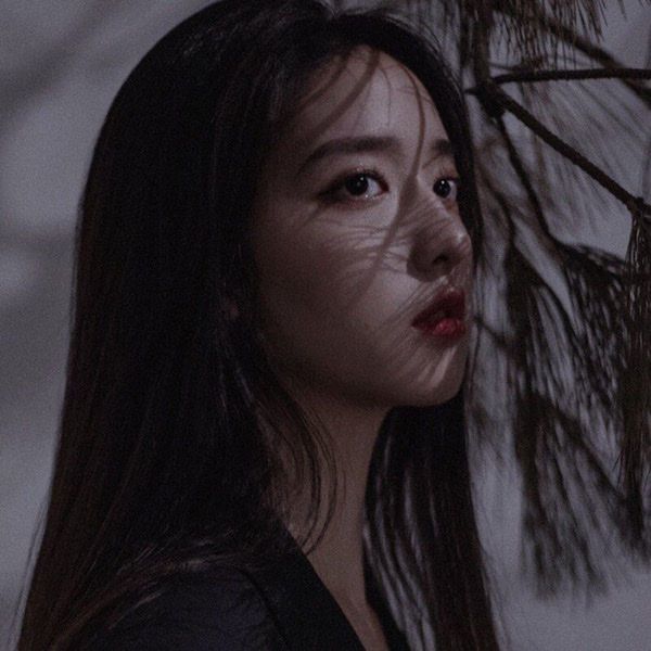 女头高冷不好惹的女生头像