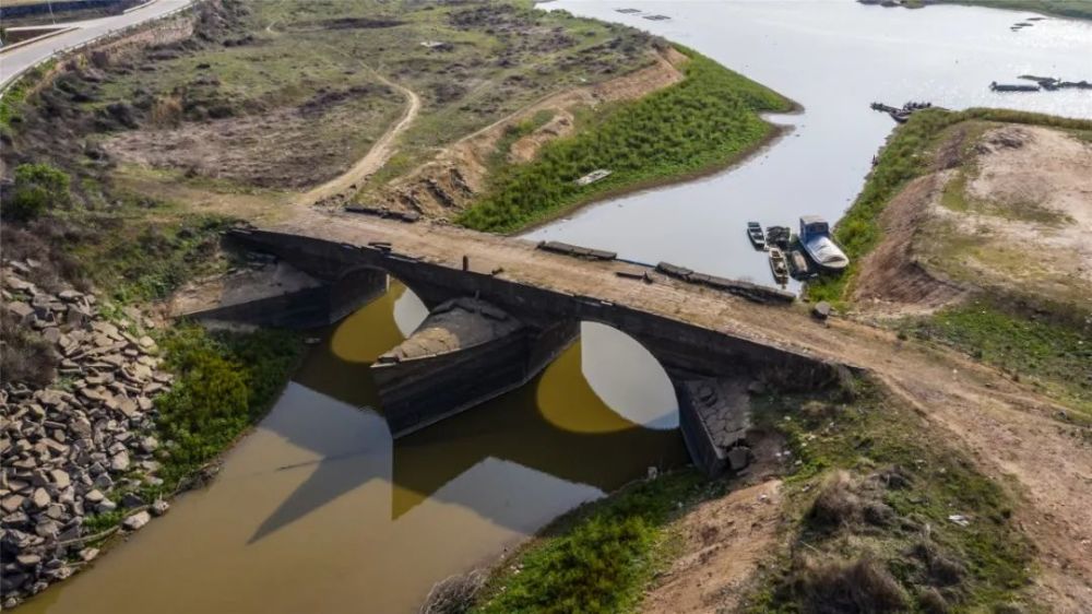 沉睡万绿湖底的明代永定桥再度重现_腾讯新闻