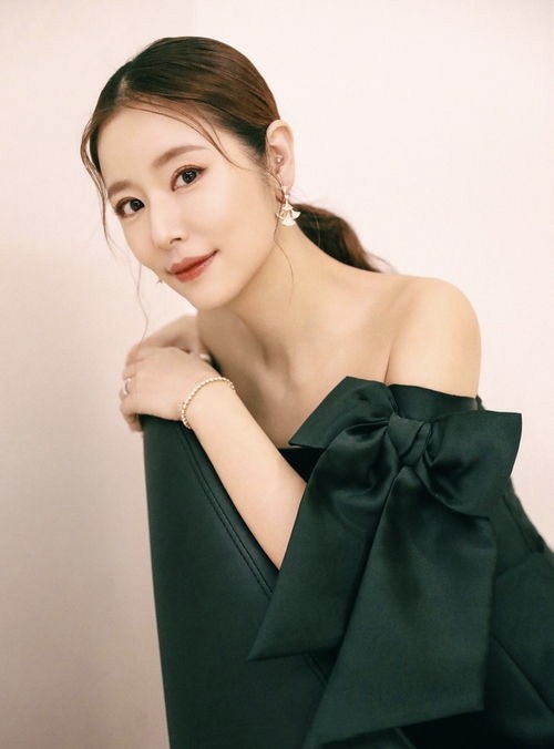 2005年2月27日,林心如与苏有朋,安七炫,牛萌萌等合作的偶像剧《魔术