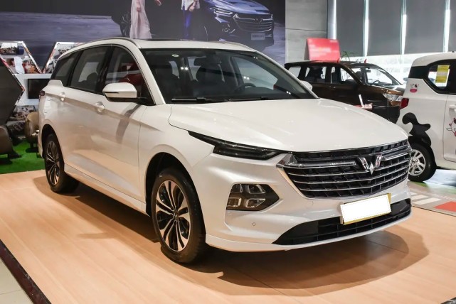 五菱凯捷走精品道路15tcvt颜值很能打