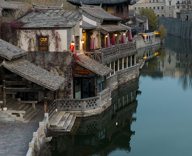 长城下的一处小镇，风景堪比江南水乡，美食极具老北京风味