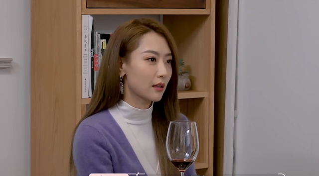 李元韬也算坦白,直接表明自己跟前妻生活一年多离婚,距离离婚已经四点