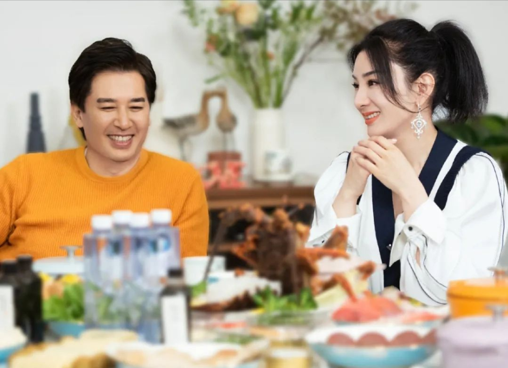 为何黄奕的婚姻那么坎坷看到她和崔伟的恋爱方式才明白原因