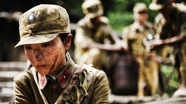 《人民警察》路透万茜身穿制服难掩阳刚气质 饰演警察形象让人期待