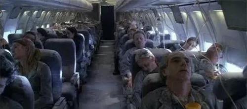 真实的"幽灵航班":机长乘客皆"昏睡"2小时,121名乘客全遇难_腾讯新闻