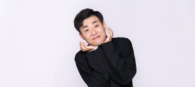 德云社李斯明过生日搭档张鹤帆安排吃火锅邀请了气氛组