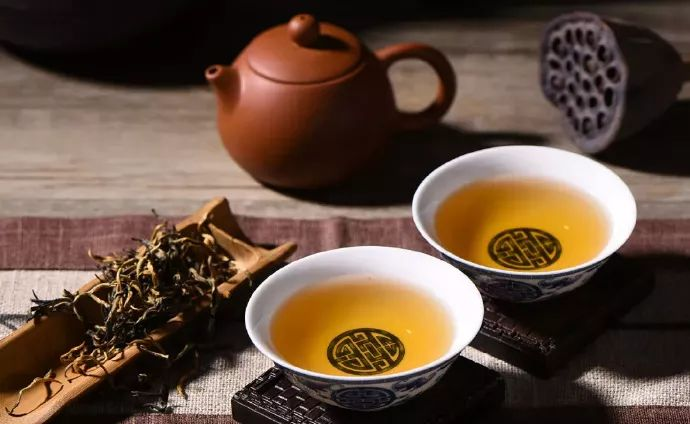 爱上喝茶,胜过吃药_腾讯新闻