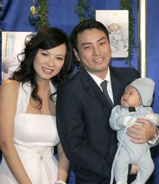 吊诡的是陈孝萱新的恋爱对象竟然是吴宗宪的好兄弟詹仁雄