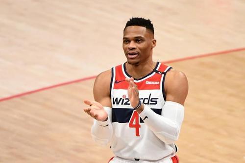 美媒晒威少近期数据，篮板堪比中锋！NBA的三双机器