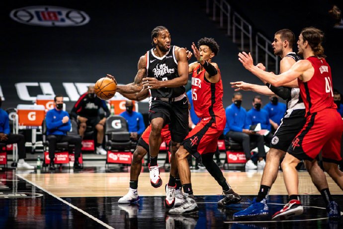 NBA刺激一战！夺冠热门单节狂胜31分打爆火箭，4连胜紧追西部前2