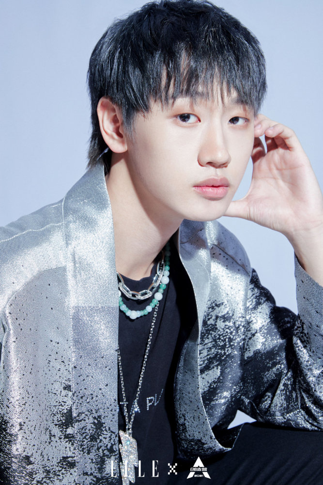 vogue暗示卡位圈人选庆怜甘望星在列高卿尘ak上榜竟还有井汲