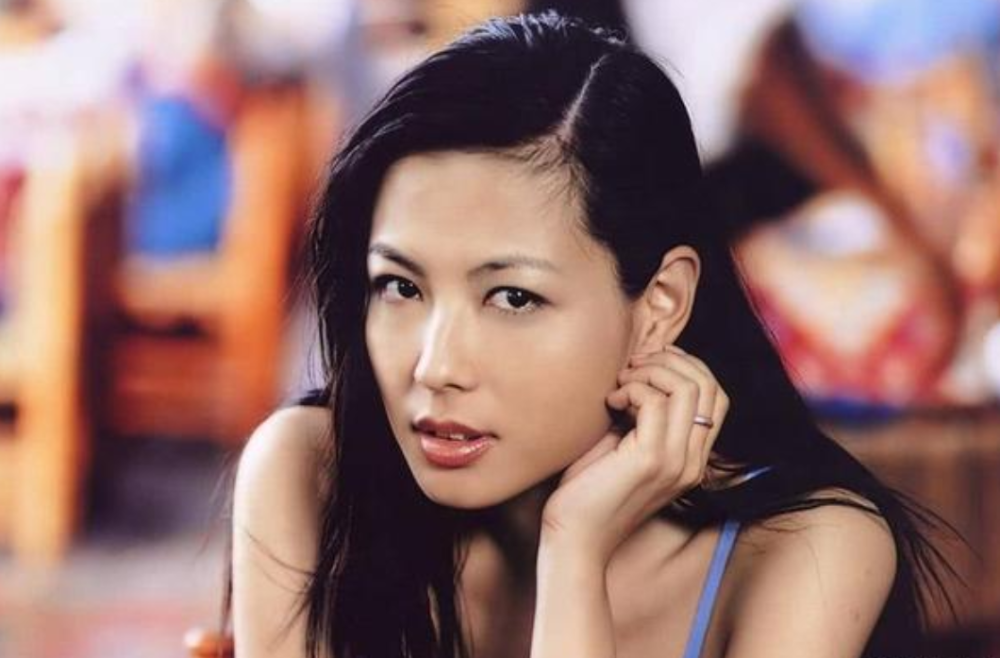 吴宗宪的第一位女友是当时圈内小有名气的陈孝萱,吴宗宪表示自己很早