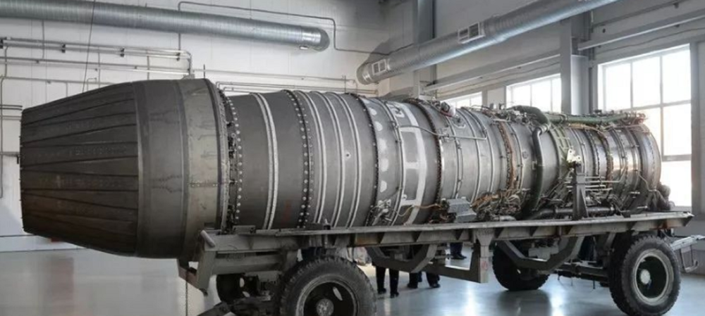 乌克兰拆下来的图160发动机去哪了用铲车砸烂残片都不给我们