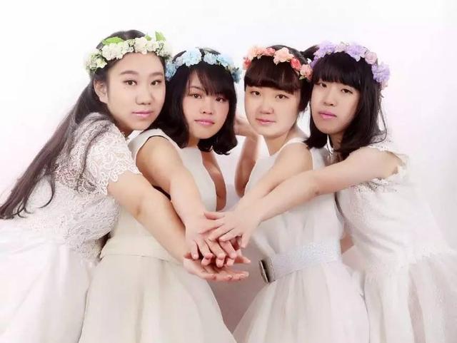 当年那个sunshine组合,如今变成三个女孩,颜值都提高了不少