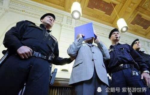 女孩被父亲关地窖24年 为其生下7名子女 获救时母亲已认不出 腾讯新闻