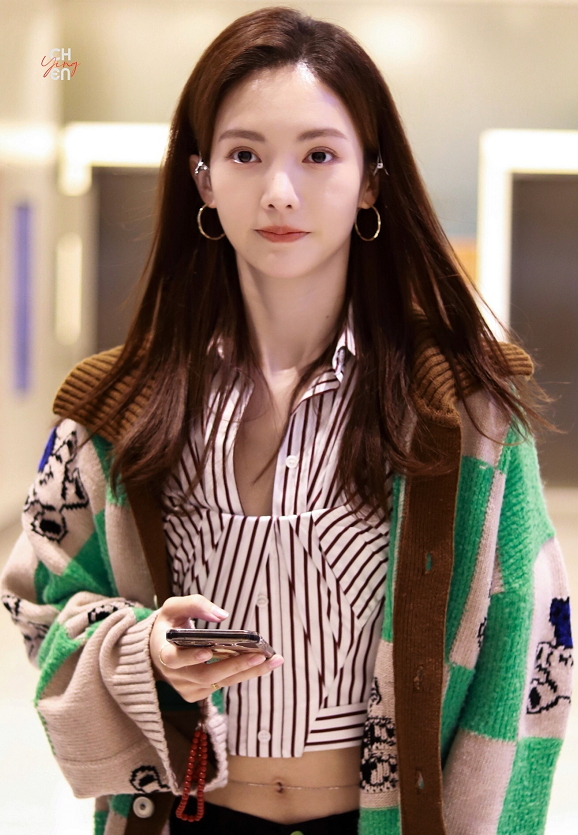 金晨身材比例超绝!