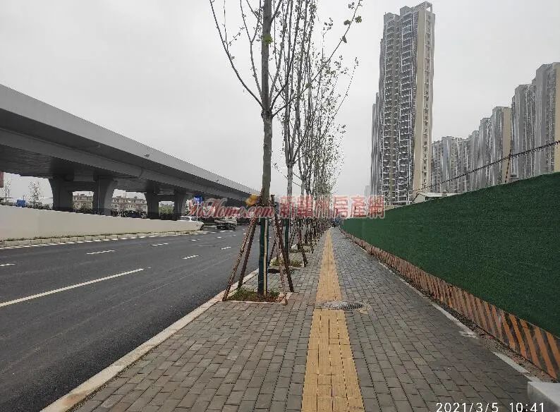 位于朱坊乡城西大道北侧地块二 ,南康区东山-南水组团ds1-04-d01地块
