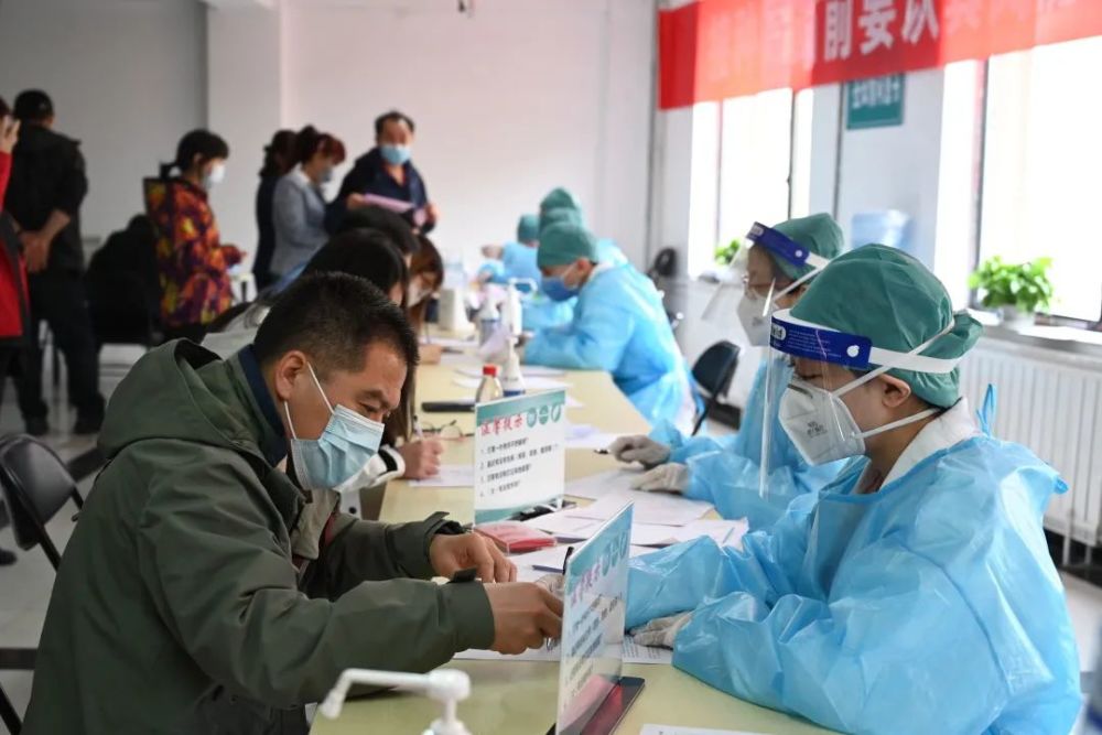 老山街道郎园park疫苗接种点成功接种人数破10万!