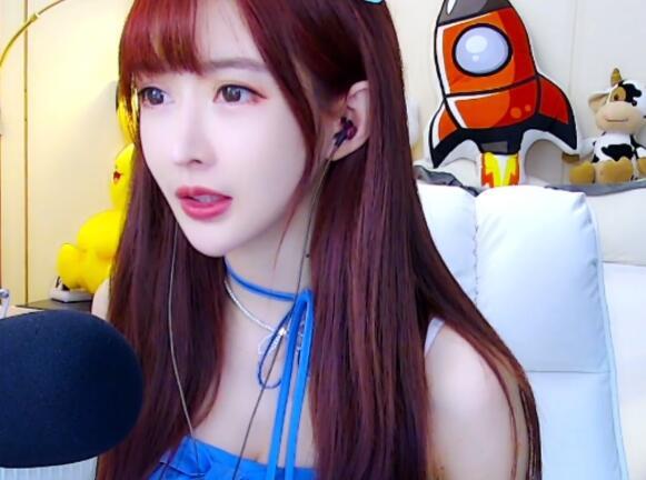 斗鱼女主播要价离谱93万只配牵手3万约会一天还要让对方加钱