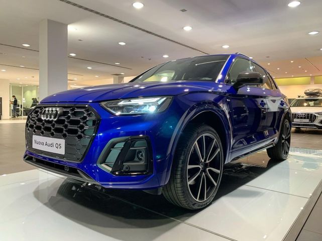 搭载sline套件外观更运动新款奥迪q5实车