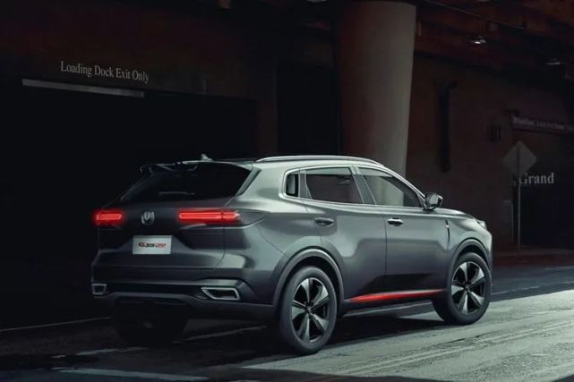 蓝鲸ne 1.5t/188马力 新一代长安cs55plus即将首发