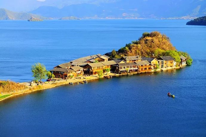 旅行攻略指南：寻找心中的诗与远方