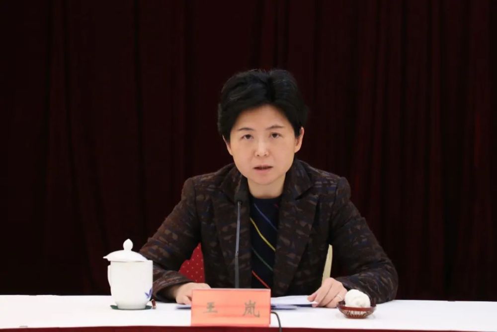 长宁区召开政法队伍教育整顿学习教育环节总结暨查纠整改环节部署会