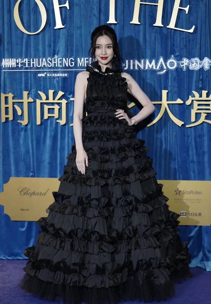 时尚大赏礼服秀:baby倪妮硬拼高定,意外被张雨绮国产礼服抢风头