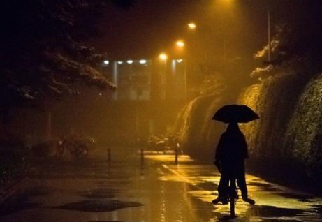 一个人的夜晚心情句子适合深夜发的短句说说