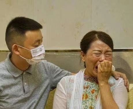 姚策和生母以及养母的28年哭与笑欢与悲