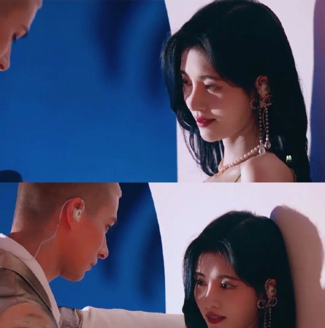 米卡和鞠婧祎合作秀同一聚光灯下两人的鼻子天差地别