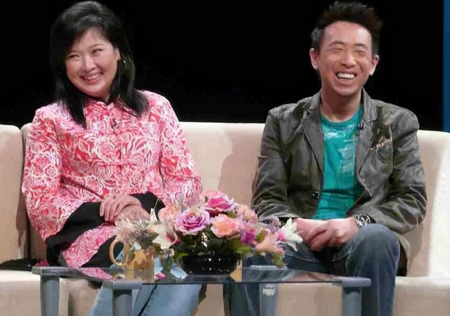 网络一线牵丑男娶白富美走过18年婚姻范雷带着感恩前行