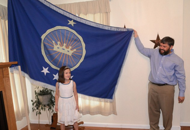 世界最袖珍的国家总人口只有2人其中一位国王还是农民