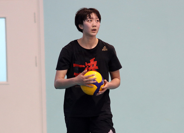 天津女排折损夺冠大将,新晋国手肩伤未愈,恐成奇兵沦为弃子