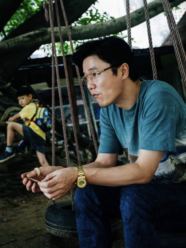 我的姐姐里安然父母的车祸跟轿车司机钟勇有关系吗他属于肇事逃逸吗