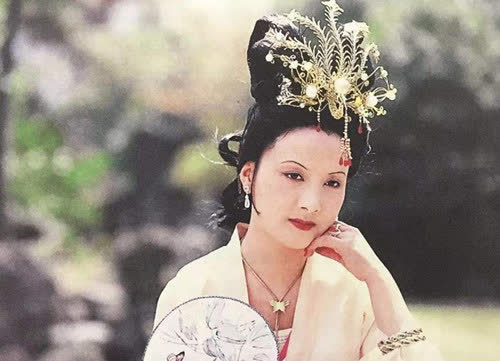 住进家里,47岁陪丈夫共赴黄泉|外遇|陈家鎏|王熙凤|丈夫|傅雷|朱梅馥