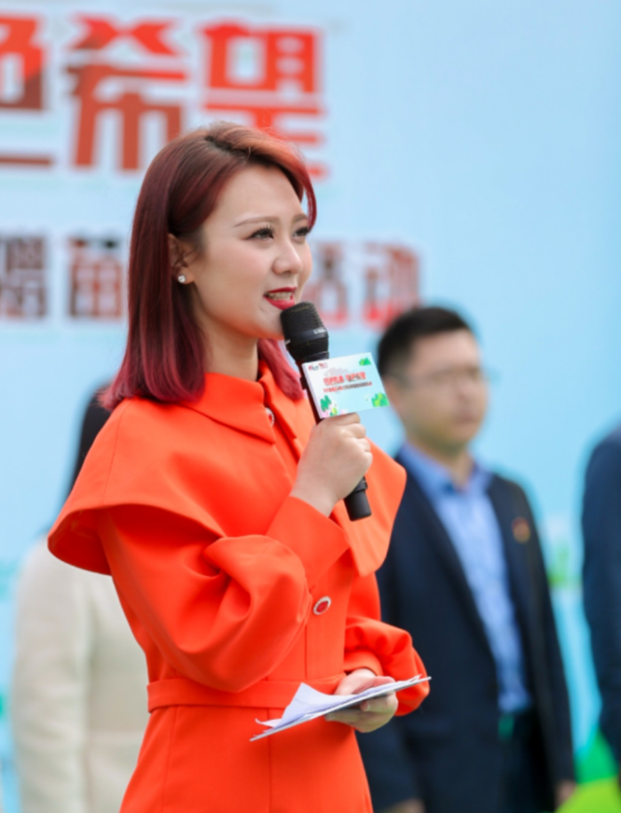 浙江之声主持人 马悦