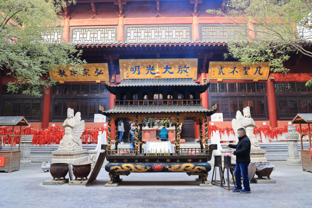 第一個:大觀音寺地址:鄭州市金水區國基路渠東路鄭州上香祈福,首選大