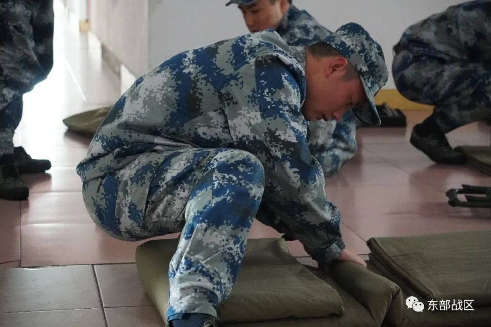 关注久等了空军新兵的军营体验报告来了