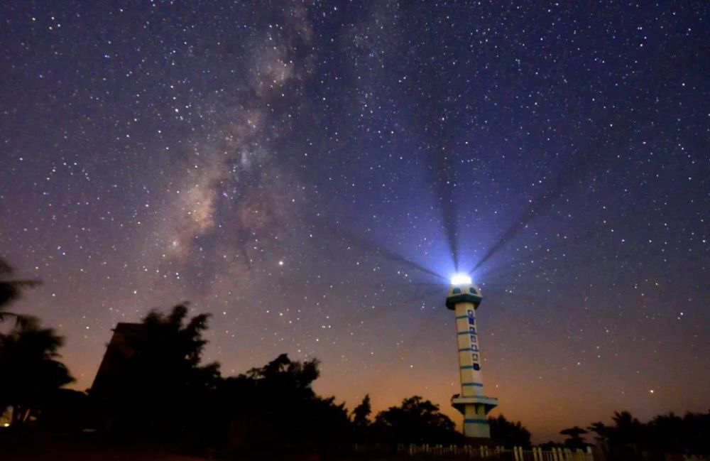 仰望星空!在中国大陆最南端最纯净的海边_腾讯新闻