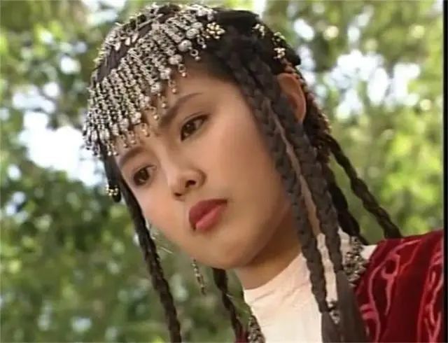 武侠剧《塞外奇侠》演员25年后现状,有人48岁如少女,有人已出家