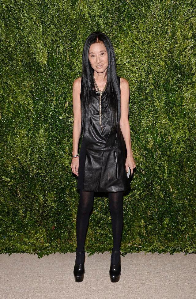 身价40亿的王薇薇,71岁的脸蛋却拥有20岁的身材,至