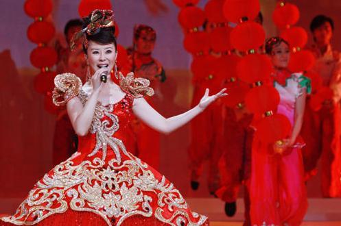 国家一级演员9登上春晚一首歌风靡全国她被丈夫抛弃现在孤身一人