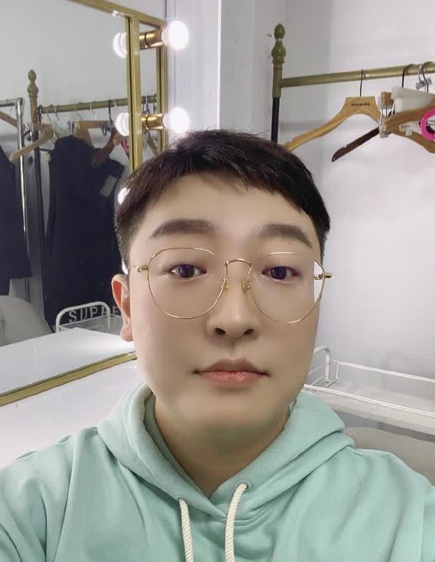 德云社曹鹤阳与姬天语同框,无意中剧透,又一名女孩加入德云瓦舍