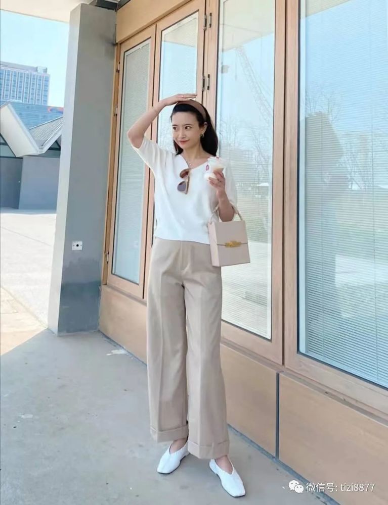  白裤子搭配什么颜色鞋_白裤子怎么搭配衣服和鞋子 第2张