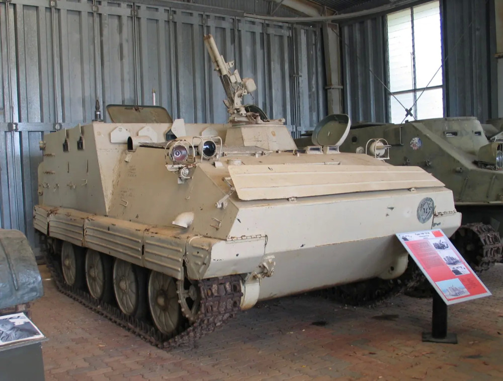 63式装甲输送车是我国研制最早的履带式装甲车它有非常重大的意义代表