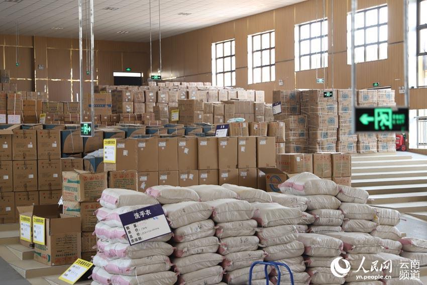 探访瑞丽防疫物资仓库库存充足调拨迅速