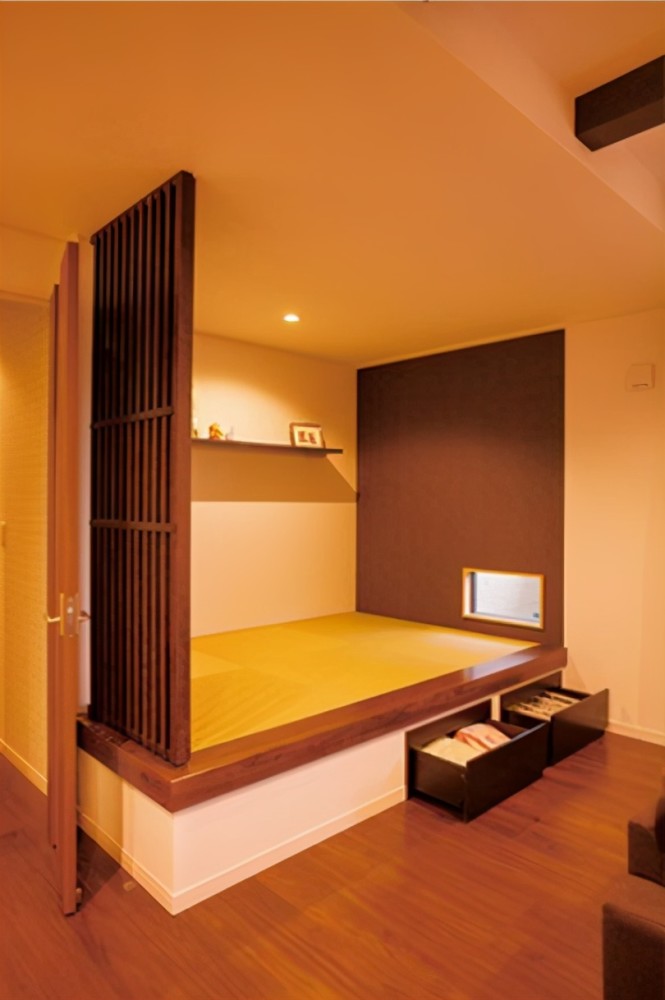 日本榻榻米也输了侧边打柜做半堵隔墙这才是更适合国内的设计
